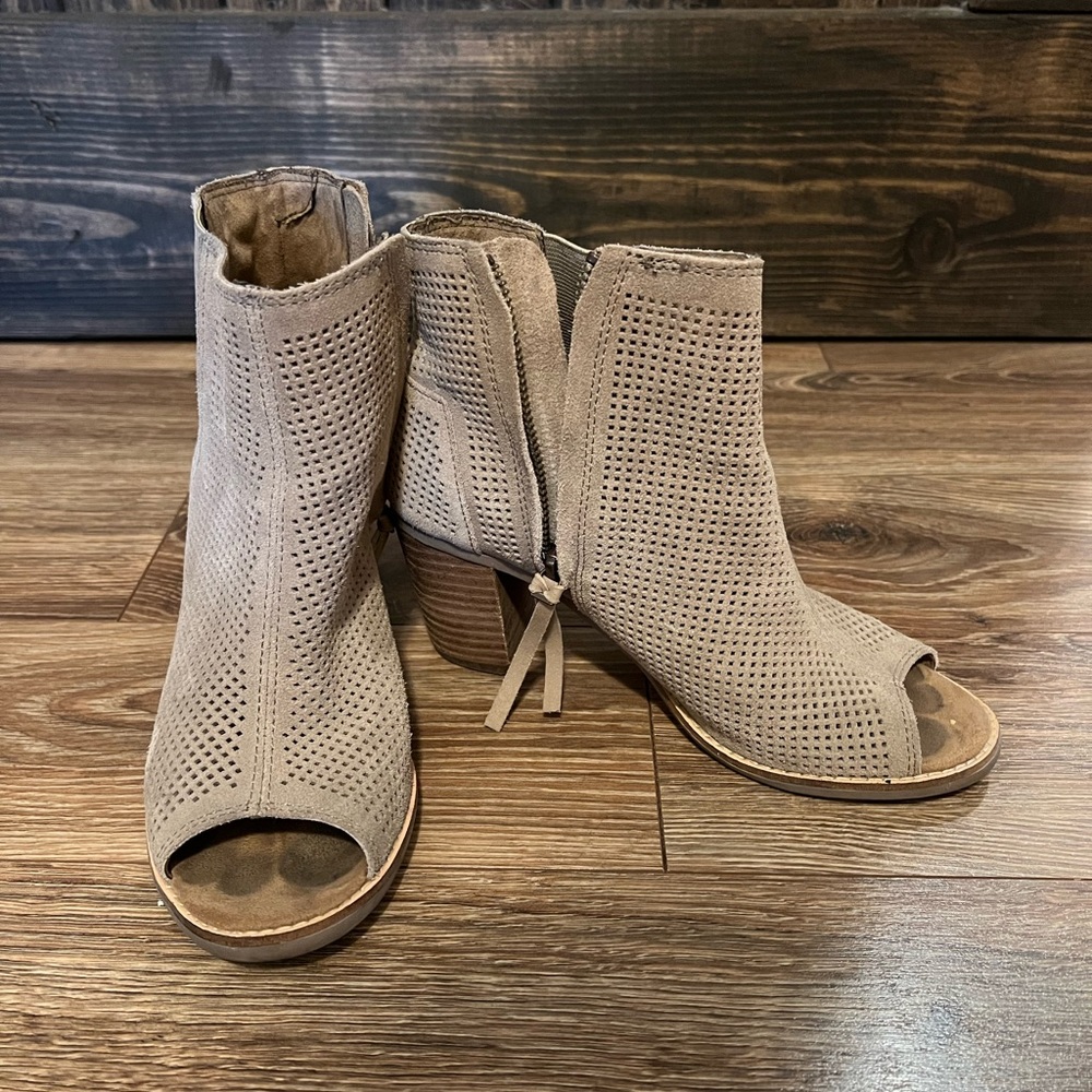TOMS open toe zip up booties